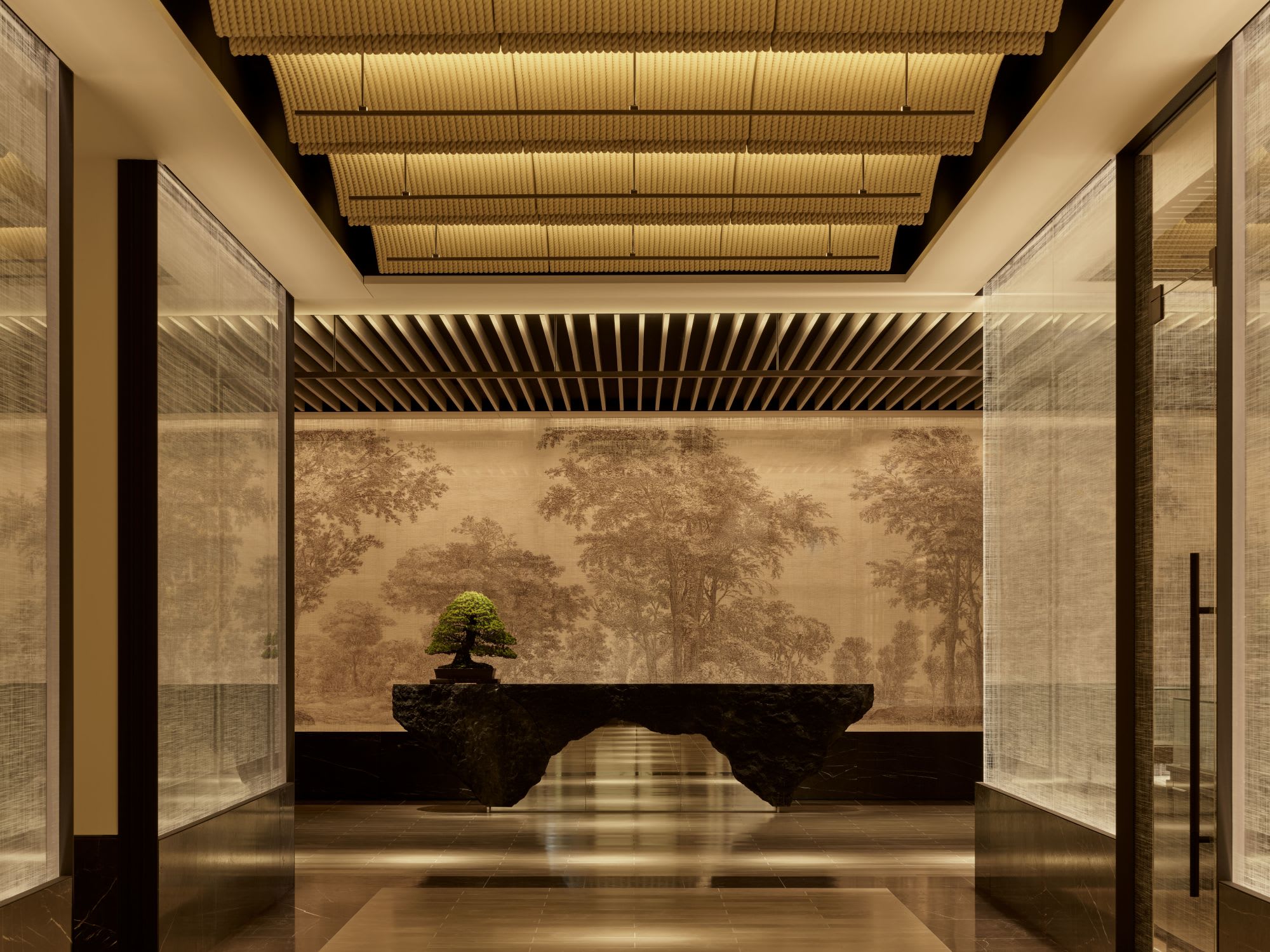 Janu Tokyo in Tokio: front desk