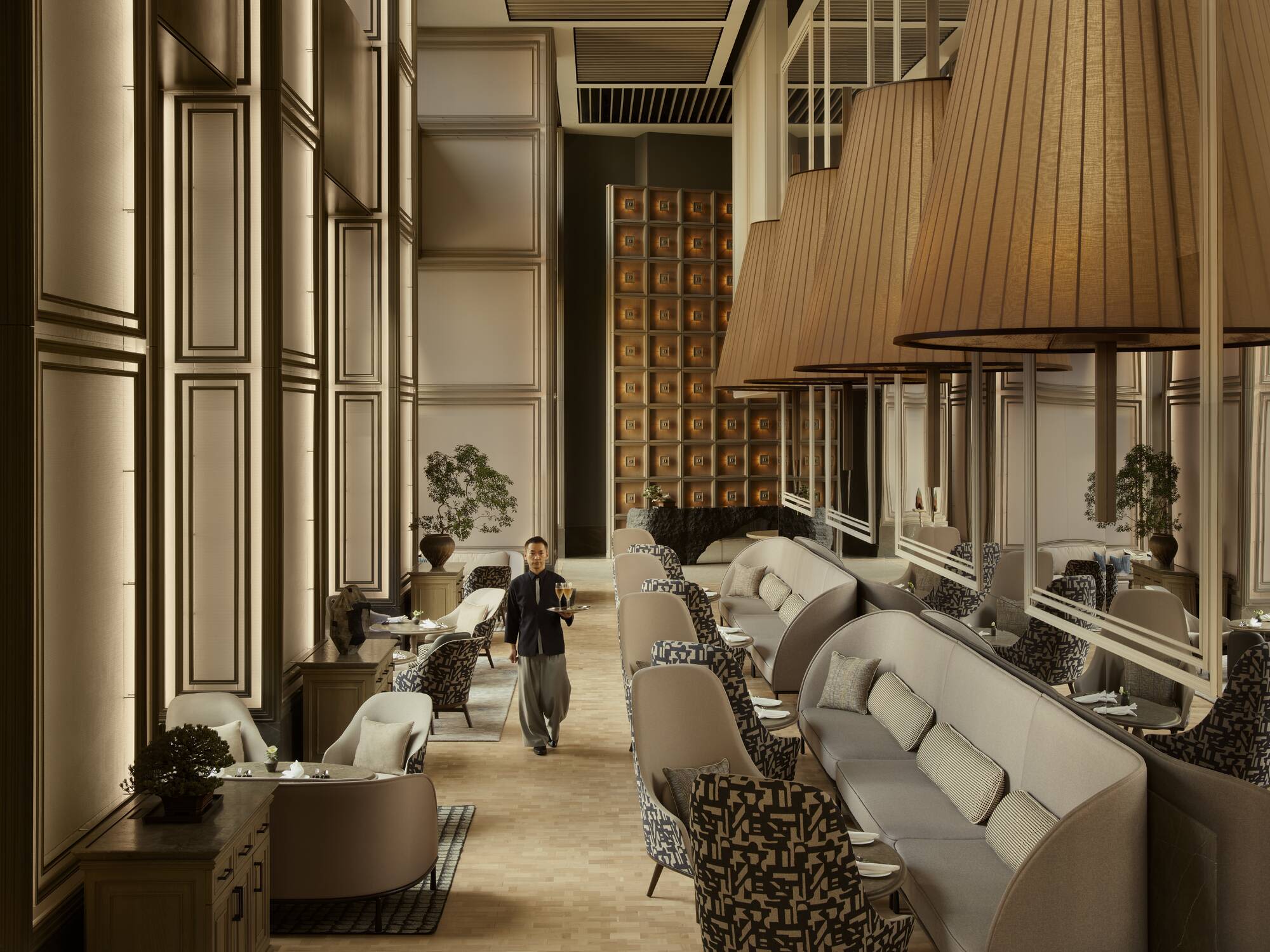 Janu Tokyo in Tokio: Janu Lounge seating area