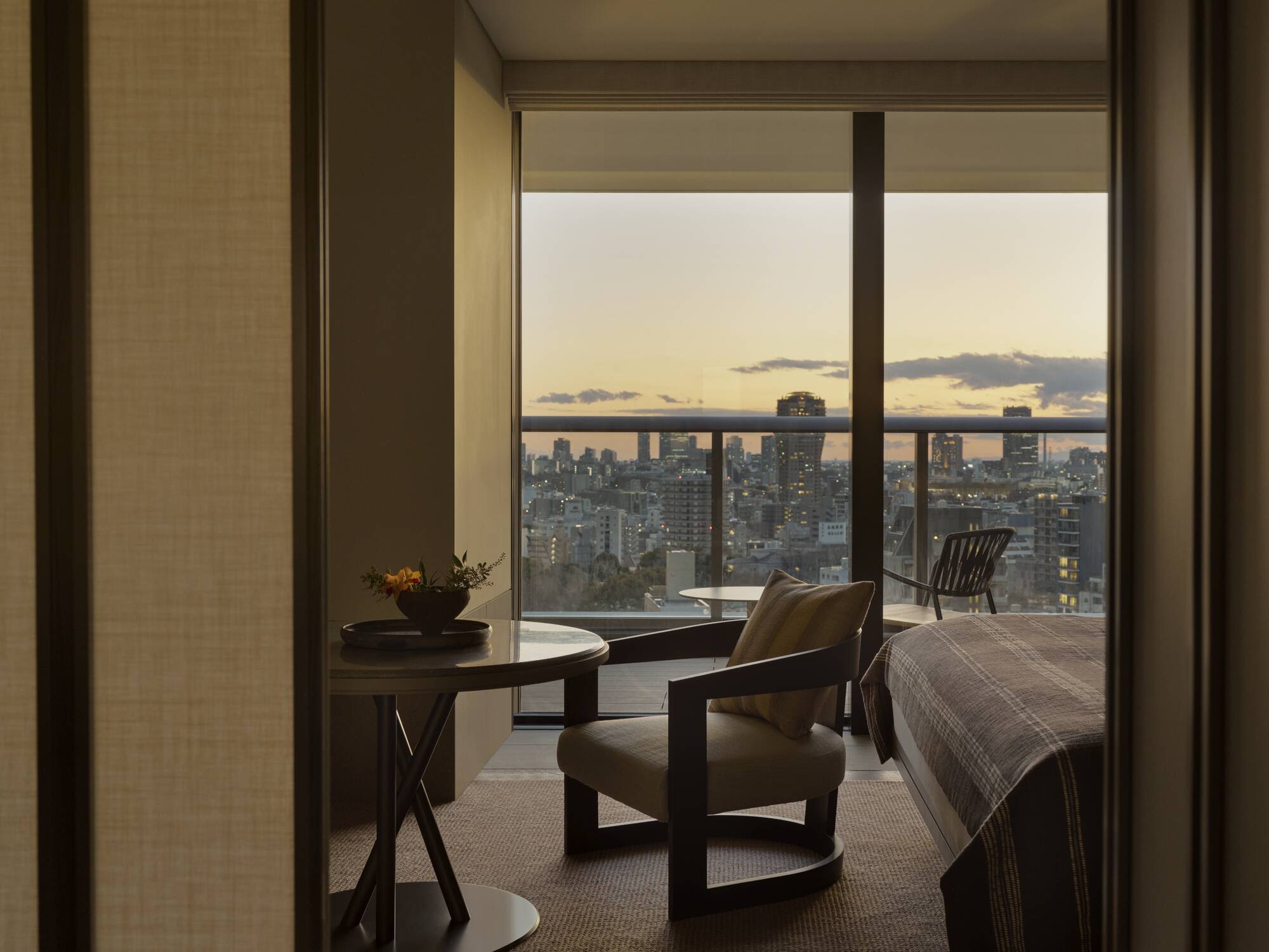 Janu Tokyo in Tokio: City | bedroom