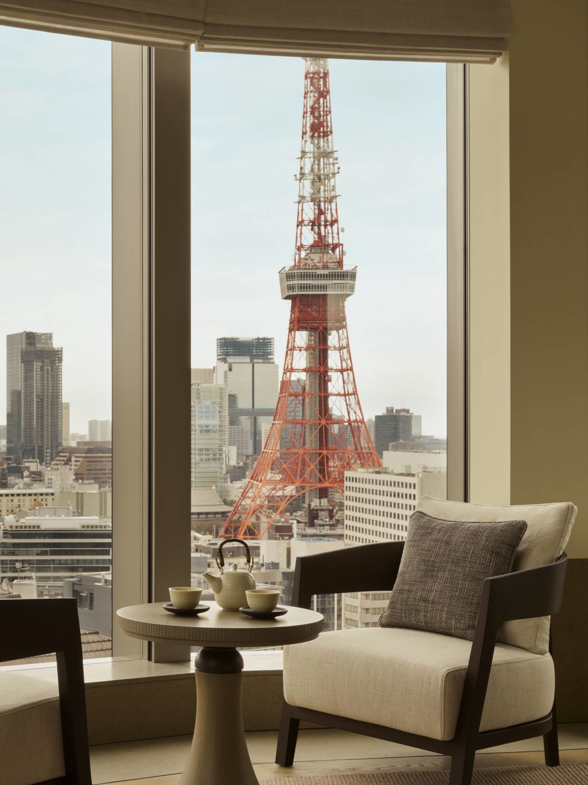 Janu Tokyo in Tokio: Corner Suite | bedroom