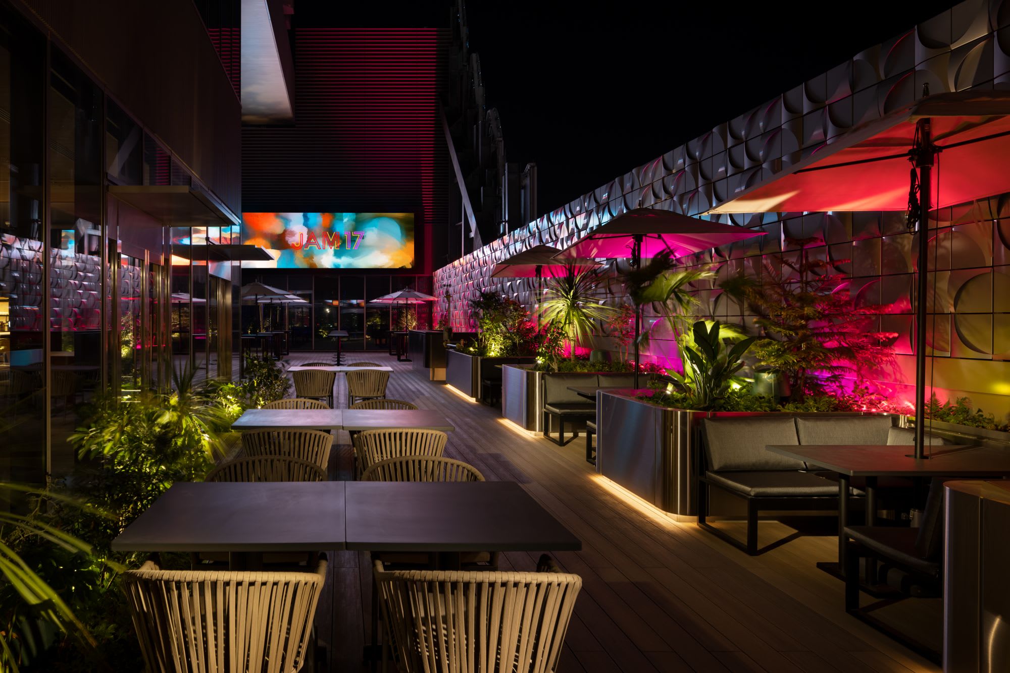 Groove Shinjuku, A Parkroyal Hotel in Tokio: JAM17 East Terrace