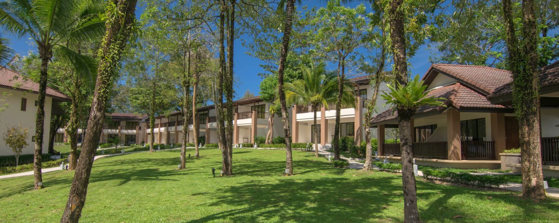 The Leaf Oceanside by Katathani in Khao Lak:  Garden