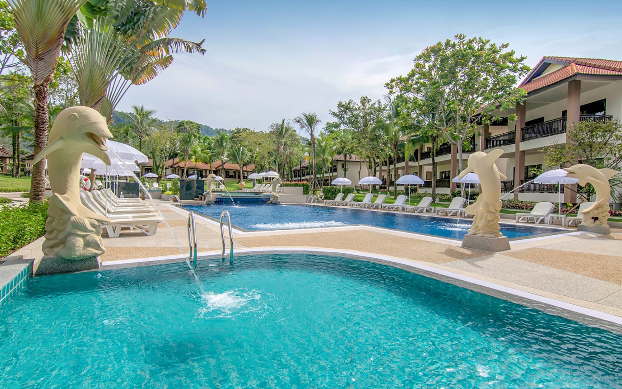 The Leaf Oceanside by Katathani in Khao Lak:  Pool