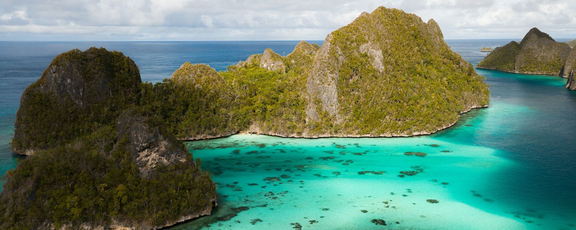 Raja Ampat avec style – Croisière à travers le paradis insulaire préservé de Sorong: Aqua Blu | Raja Ampat | Wayag