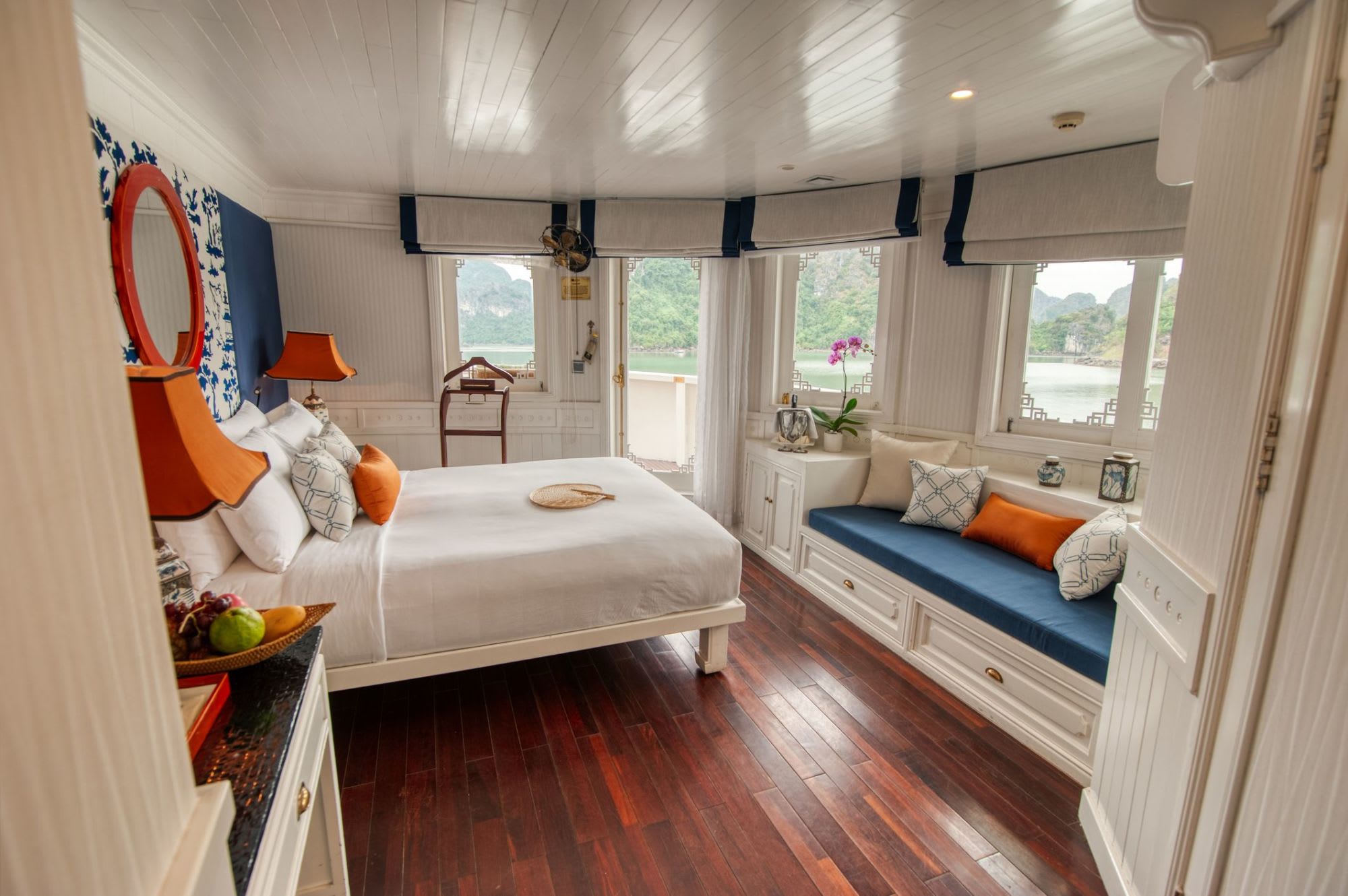 Halong Bucht Kreuzfahrten mit «The Au Co» 3D ab Hanoi: room: Au Co Suite