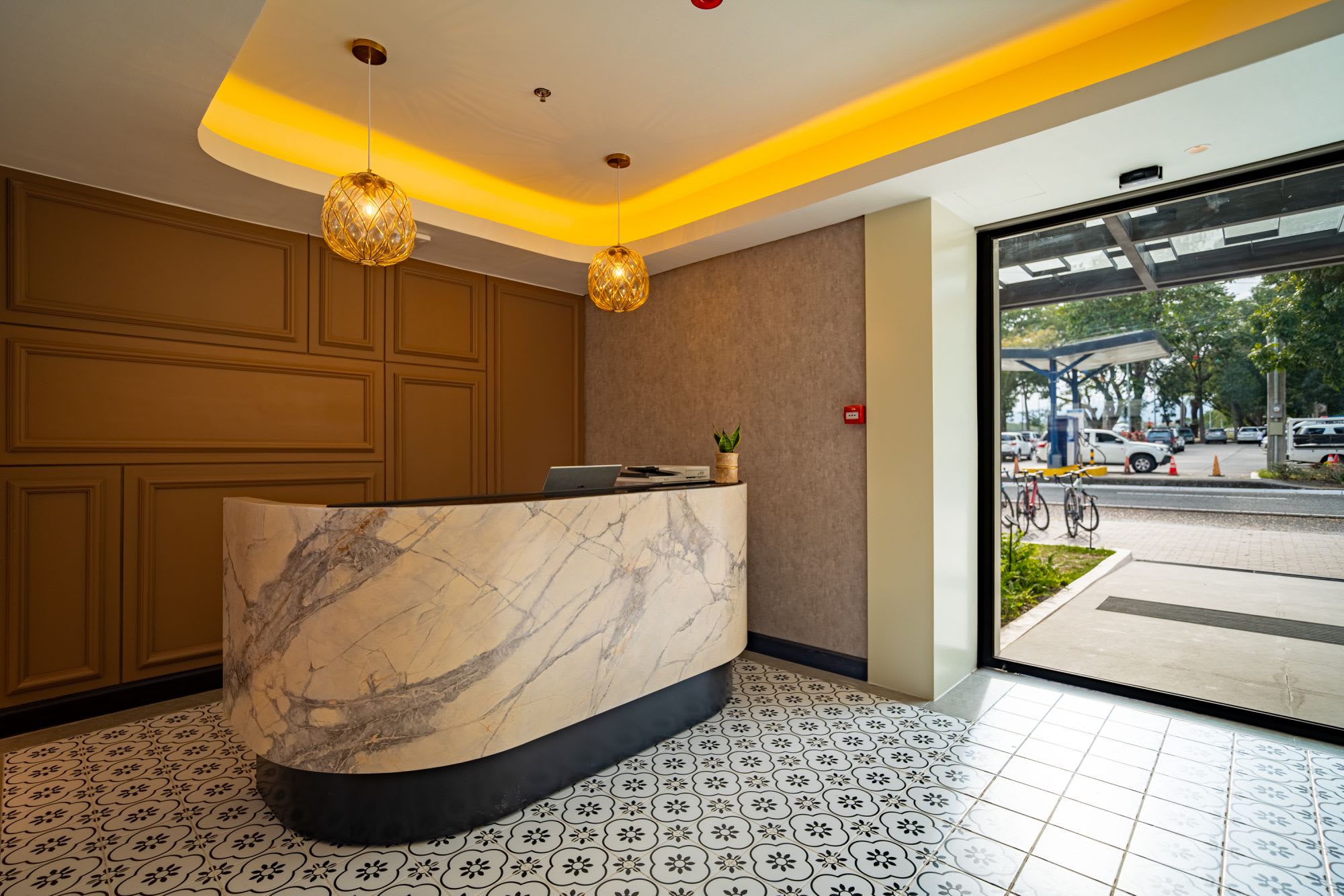 The Henry Glass House Clark: Lobby
