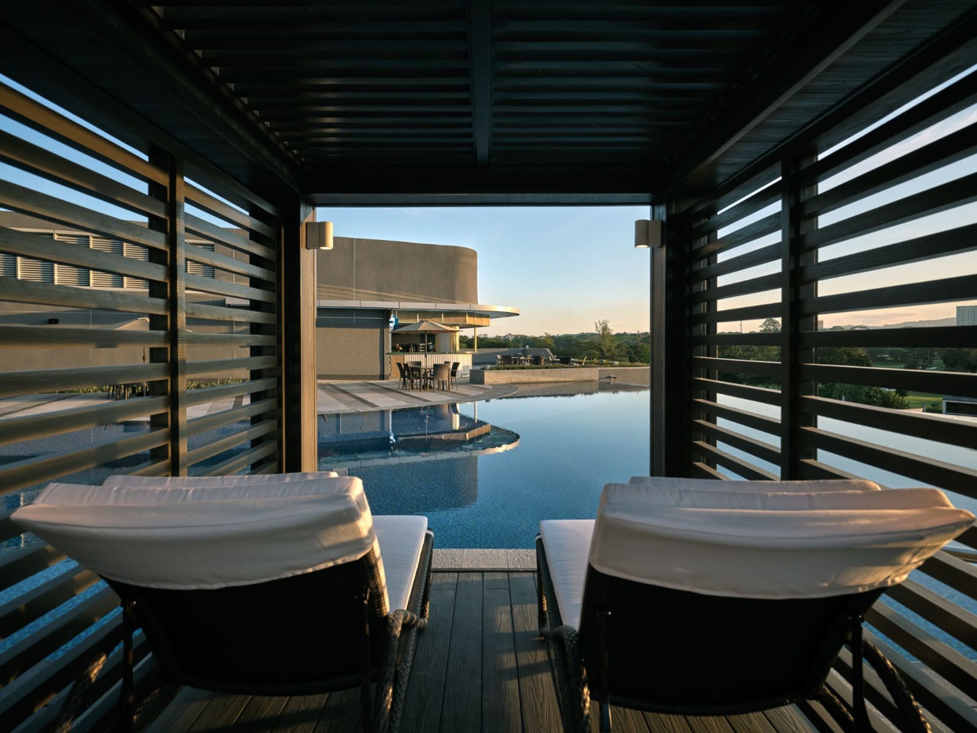 Swissôtel Clark: Swimming Pool