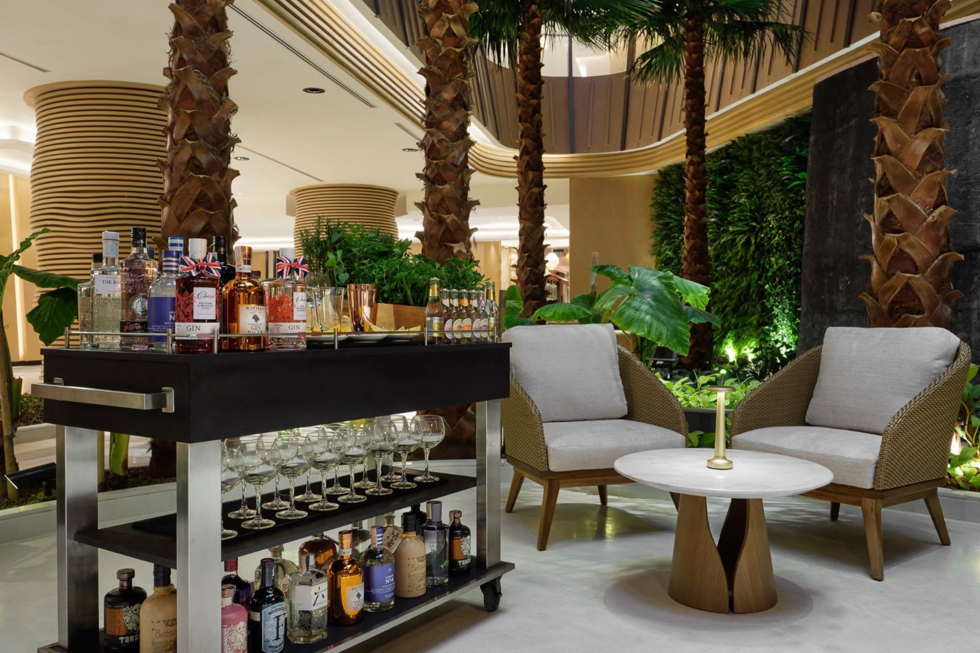 Swissôtel Clark: Atrium