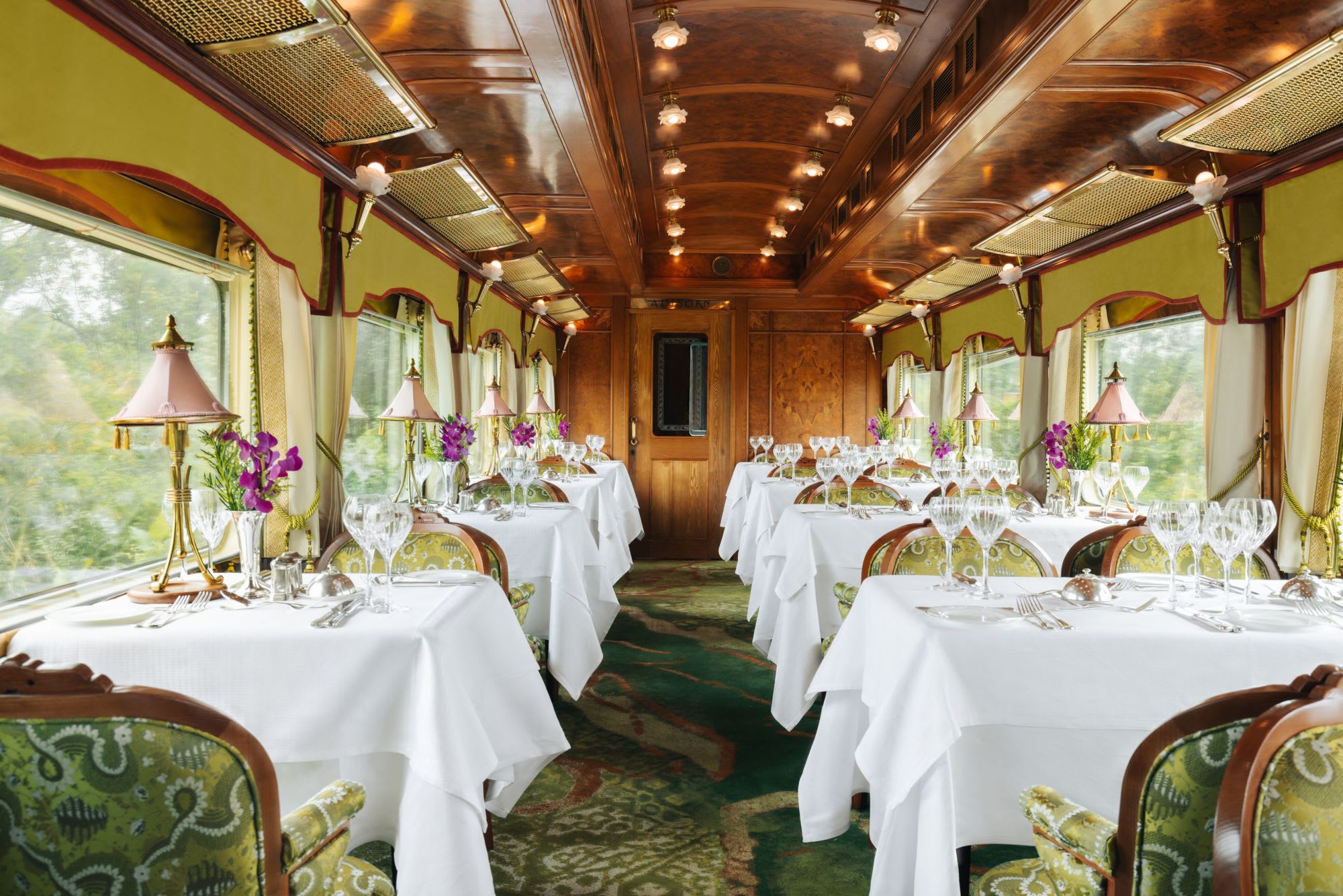 Eastern & Oriental Express - «Wild Malaysia» ab Singapur: f&b: Eastern & Oriental Express | Dining Car