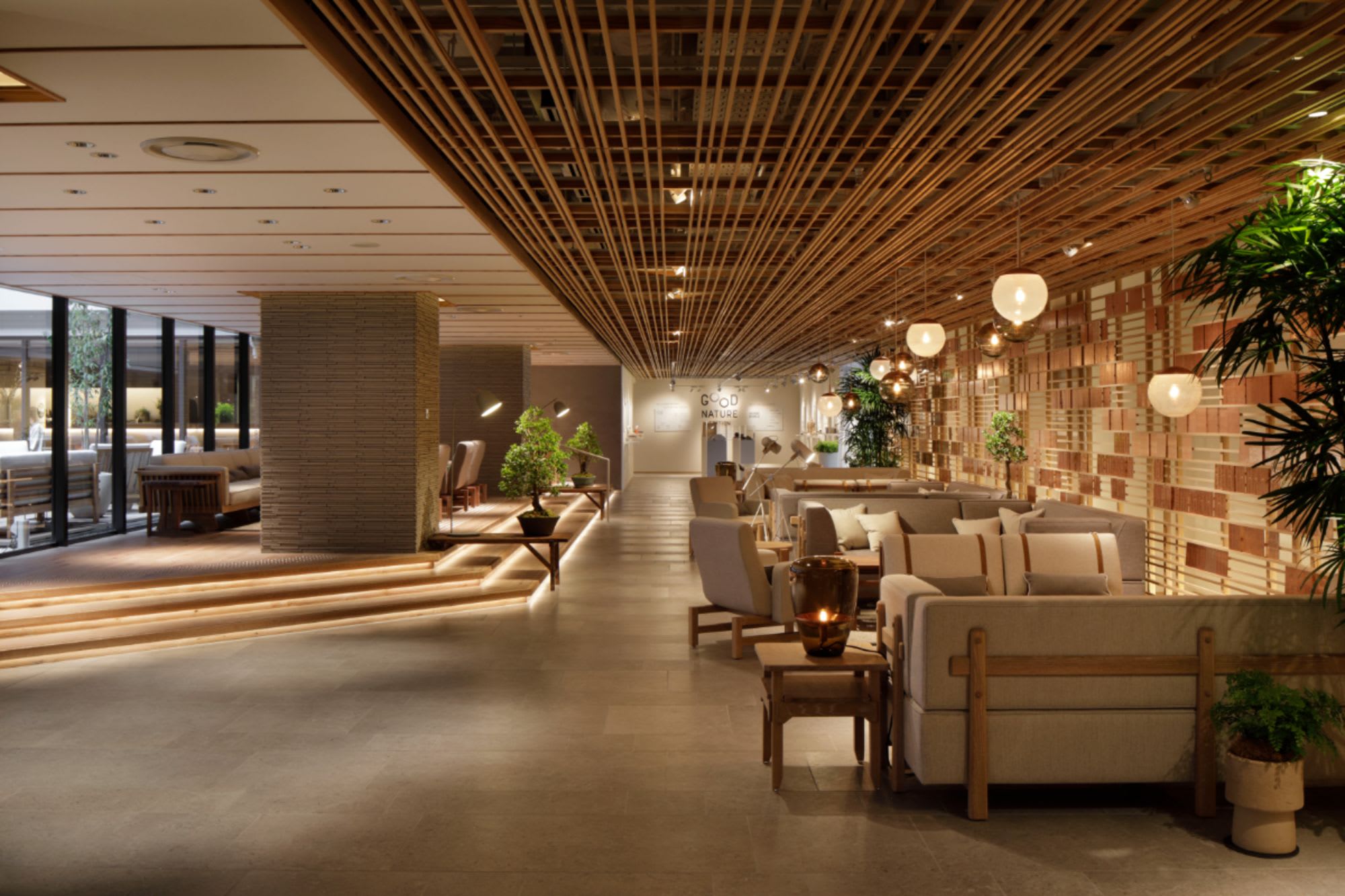 Good Nature Hotel in Kyoto: Lobby