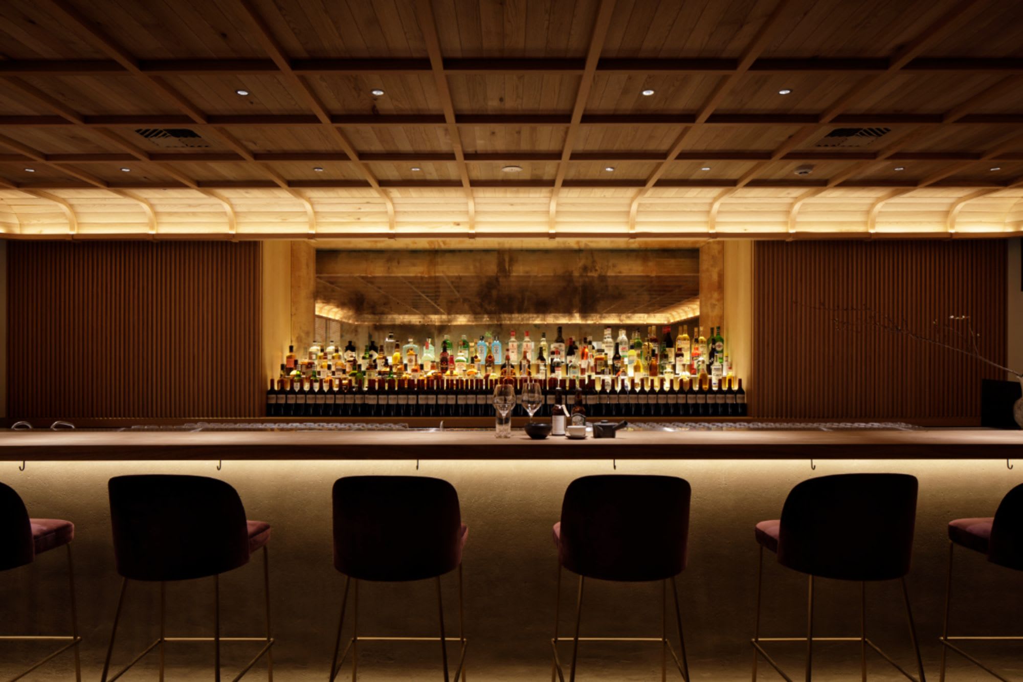 Good Nature Hotel in Kyoto: Bar counter