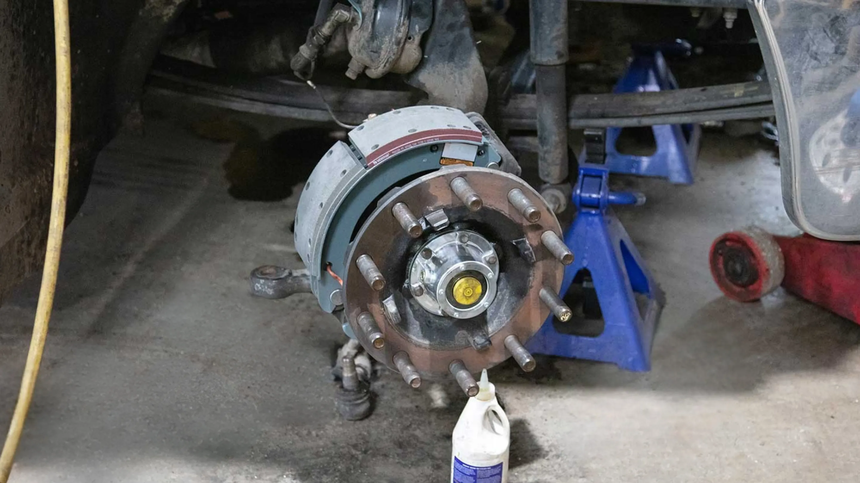 Clean & Lubricate Drum Brake Components