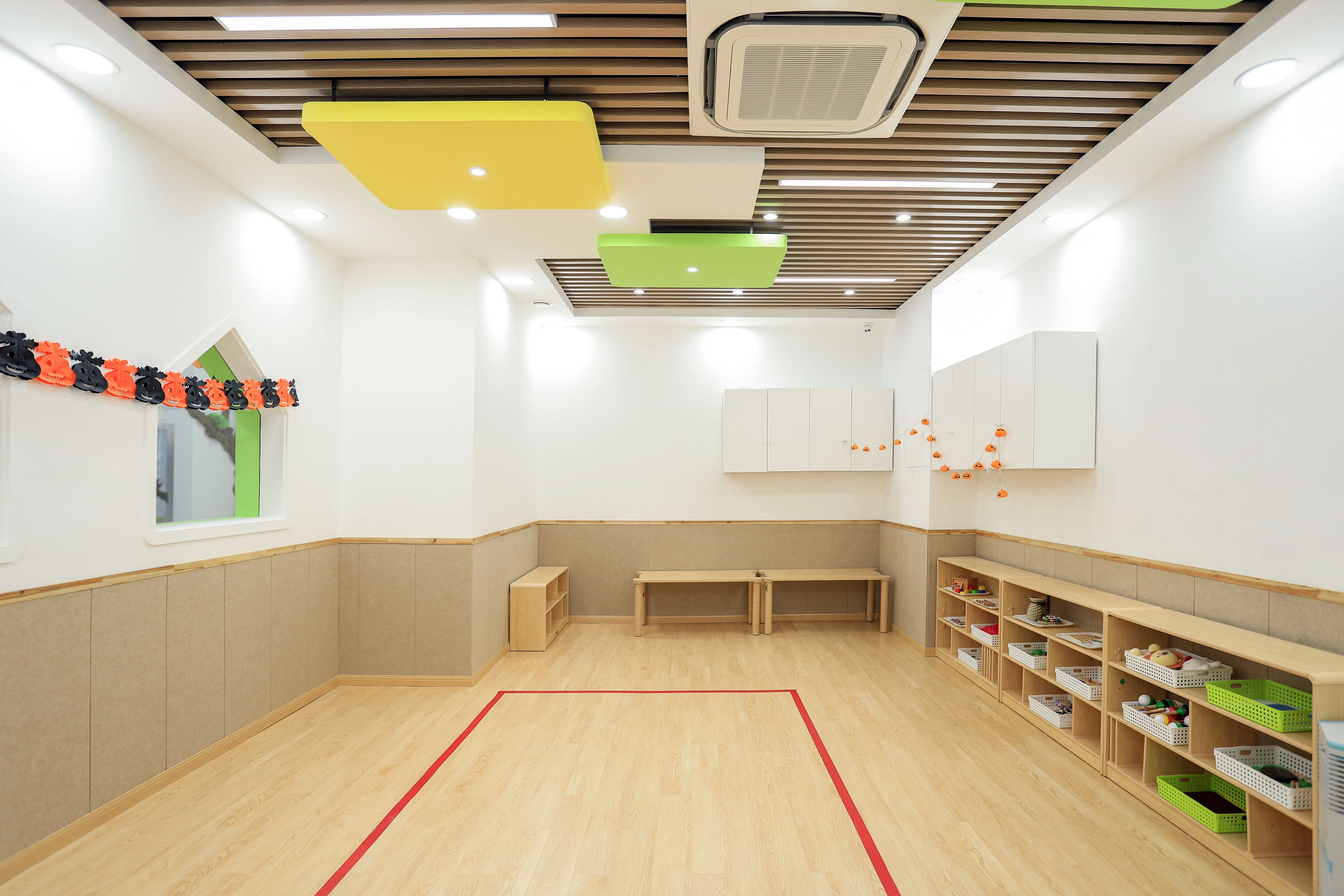 Davis Contracting is Omaha's #1 Custom Home Builder, Home Builder, Basement Finishing Contractor and Home Addition Builder in Omaha Nebraska