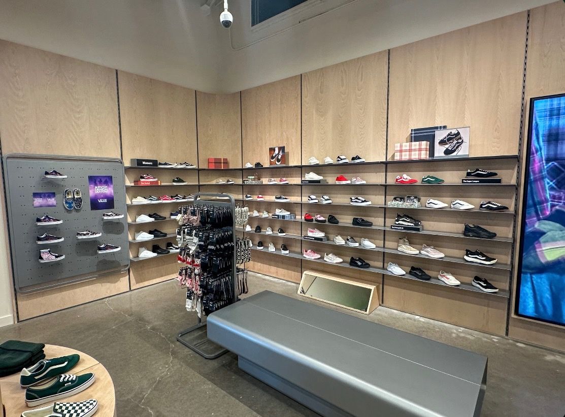 Vans Firewheel Town Center