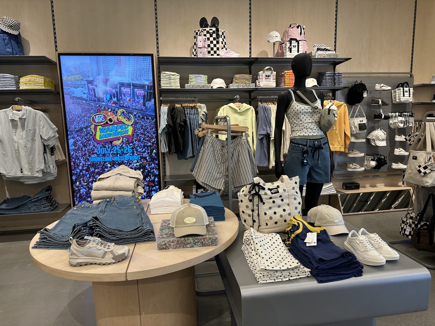 Vans Disney Springs