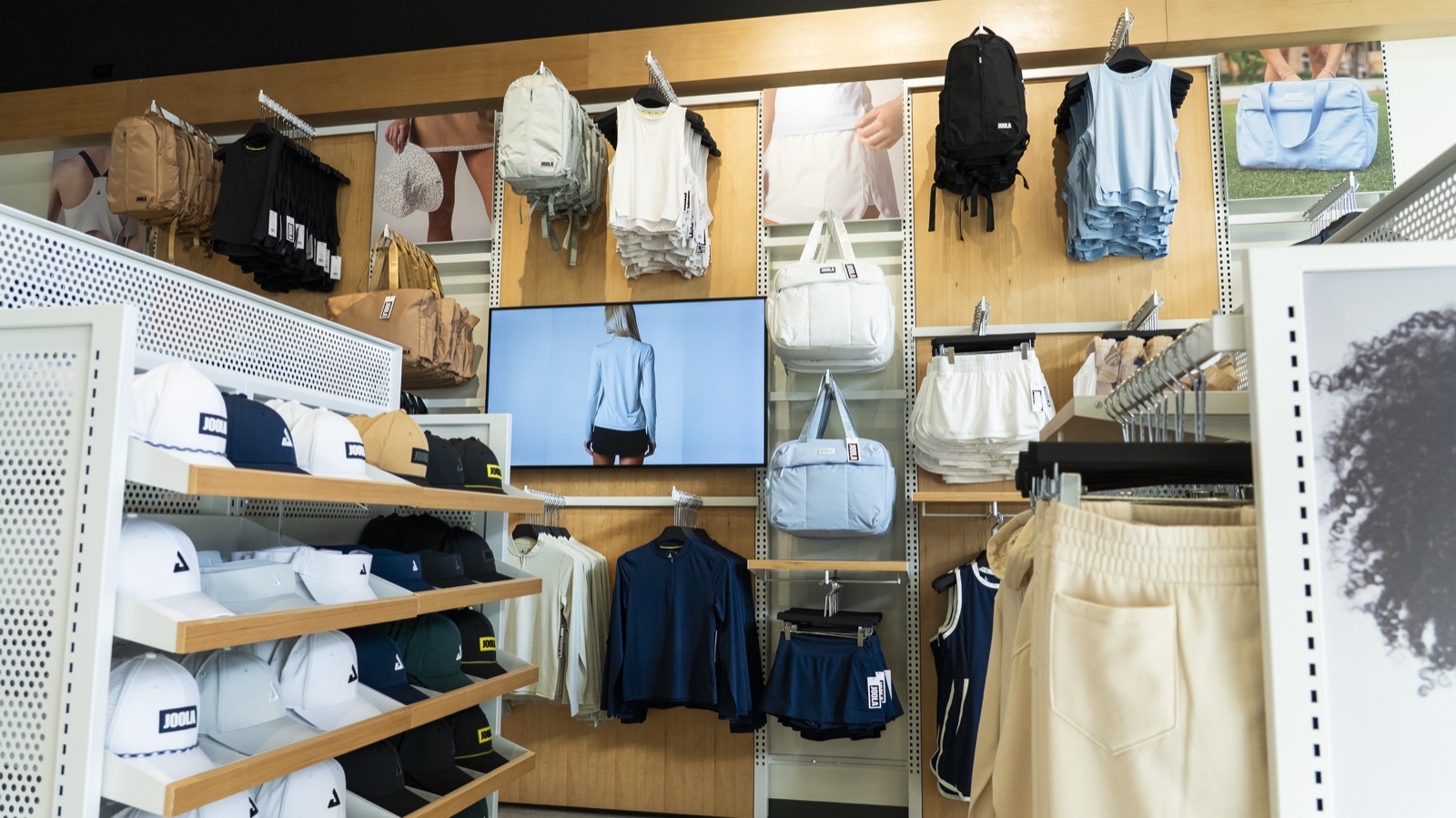 JOOLA flagship wall system designed and built by Lotus United