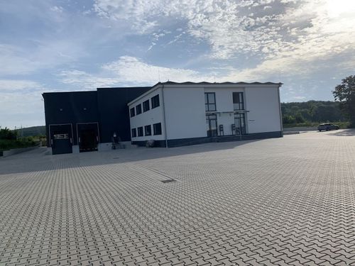 Neubau CFK Produktionshalle mit Bürotrakt - Hofheim-Wallau