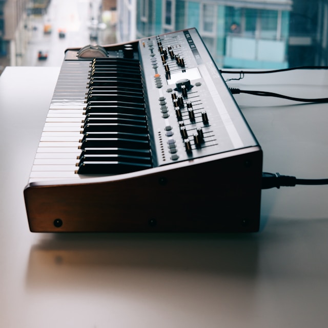 MuseFlow piano learning software connected to a MIDI keyboard