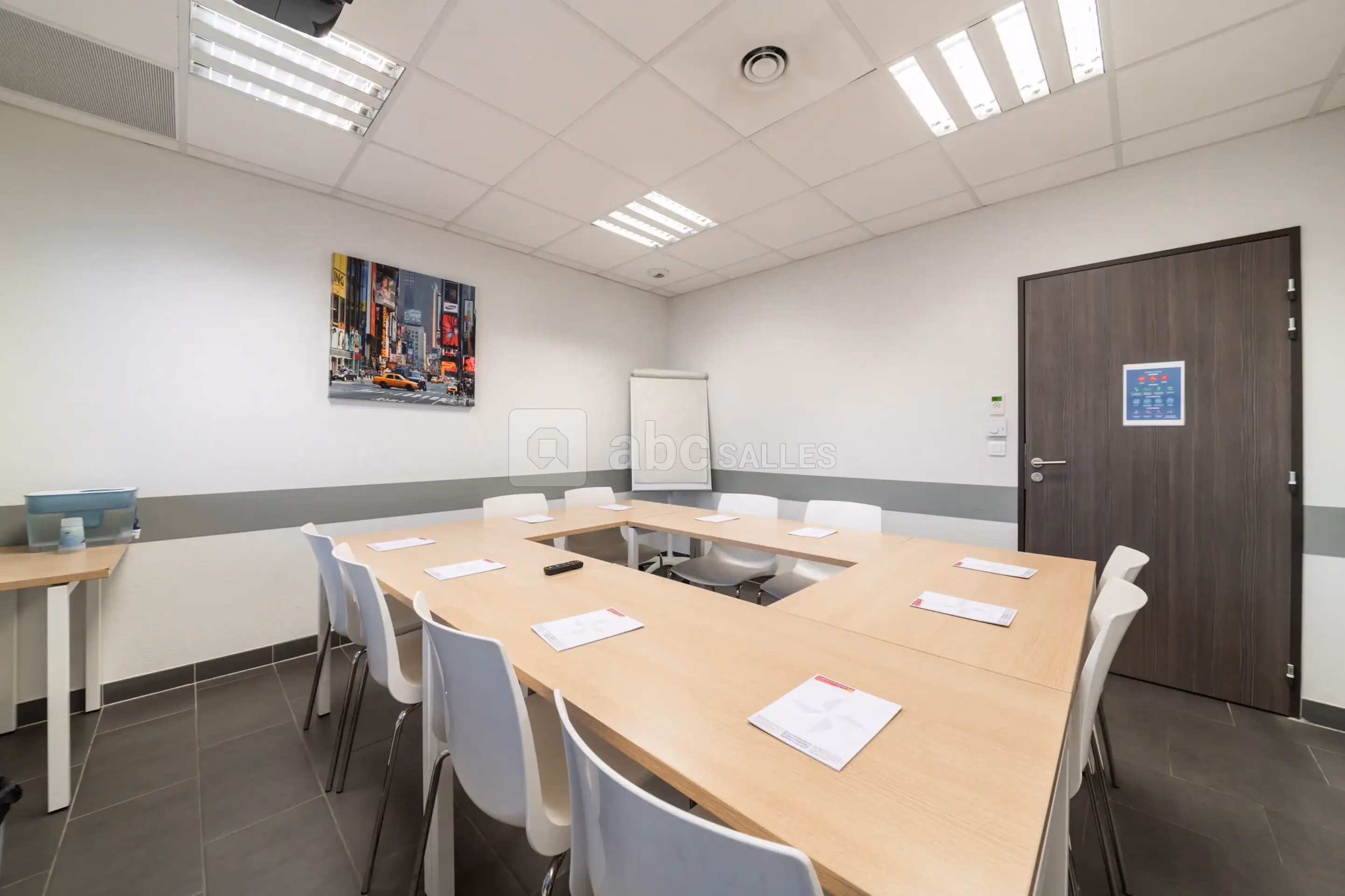 Salle de réunion équipée à Espace Entreprise Garosud, Montpellier
