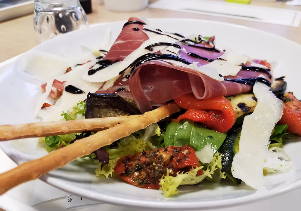 Salade du jour au restaurant Ô Resto, Espace Entreprise Garosud Montpellier
