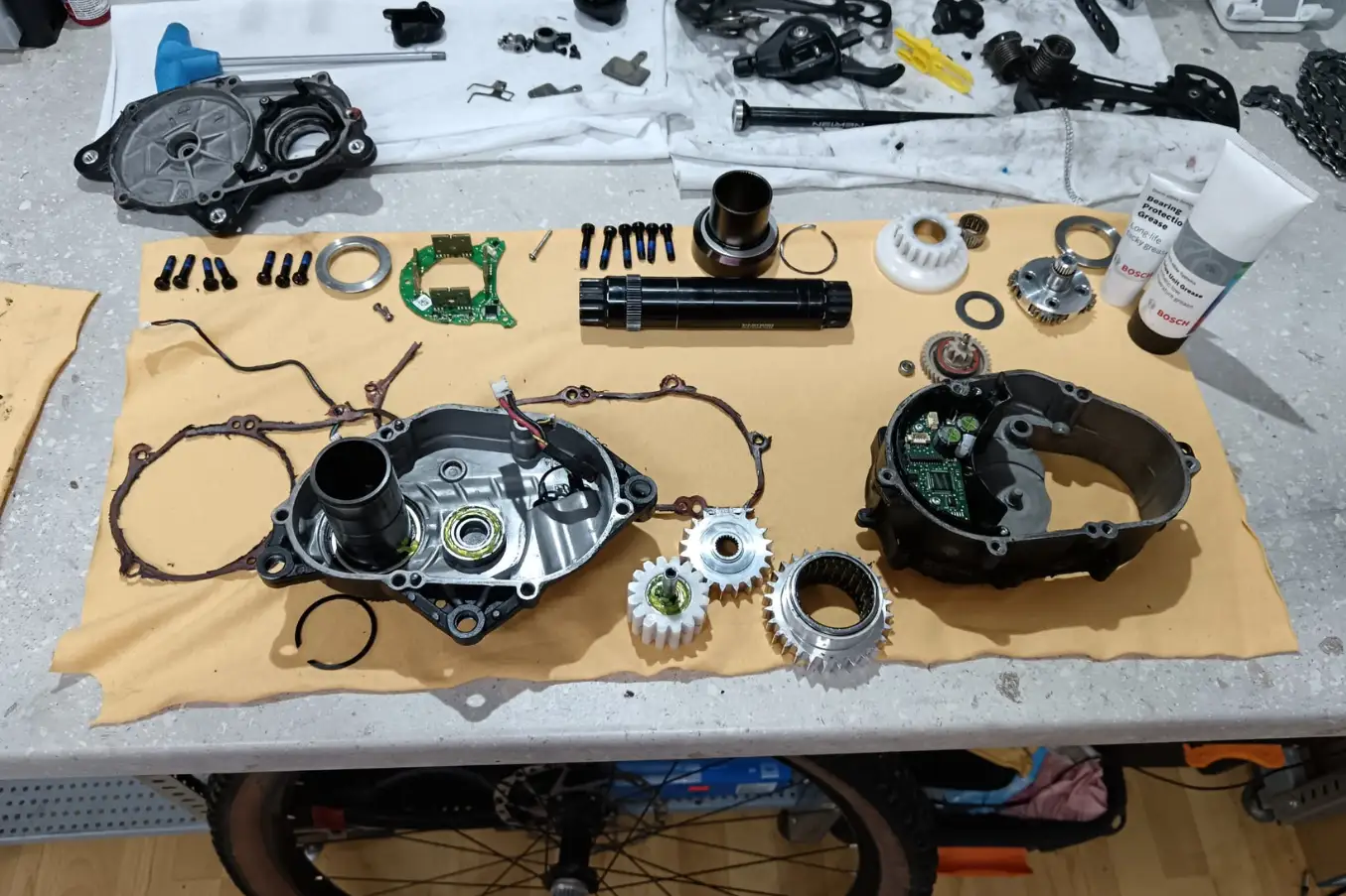 Elcykel motor ombygning – udskiftning af slidte lejer og magnetring