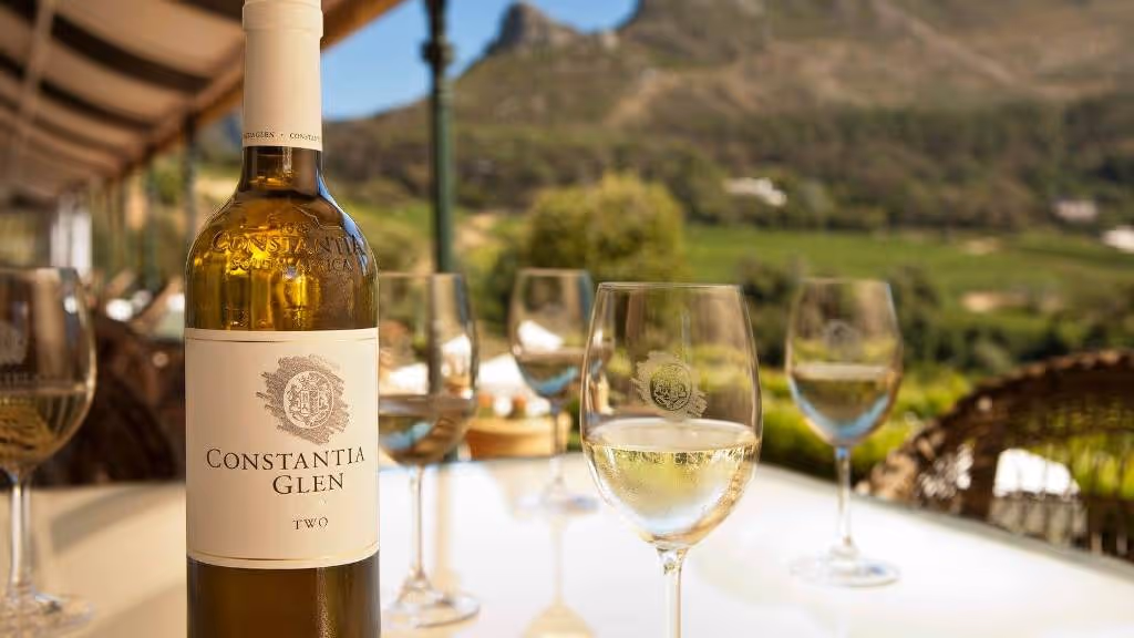 Enjoy a wine tasting in the Cape Winelands on your honeymoon in South Africa