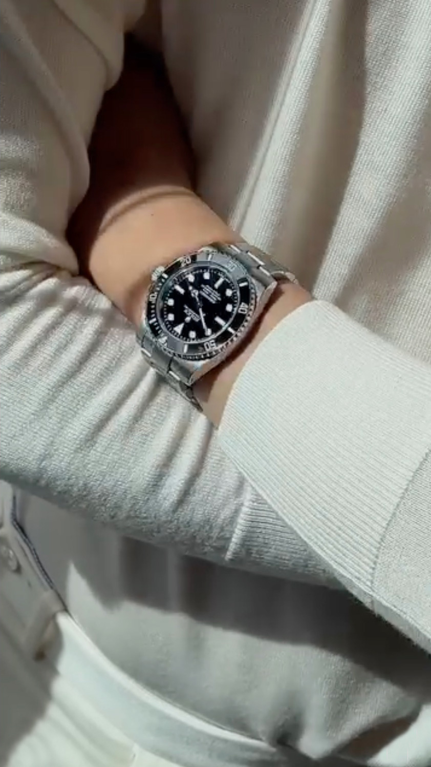 white-video-watch