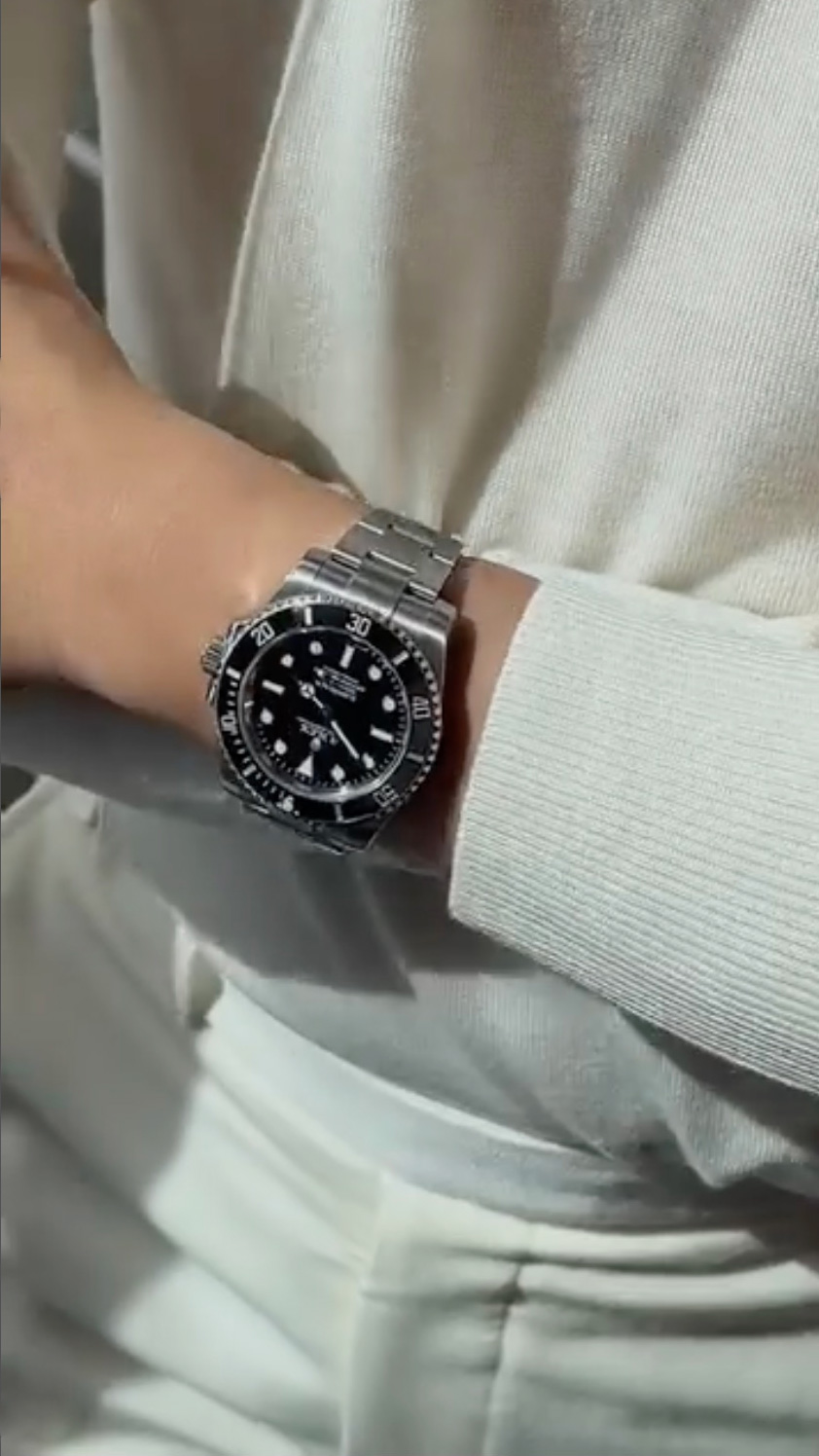 shiny-rolex-watch-yellow
