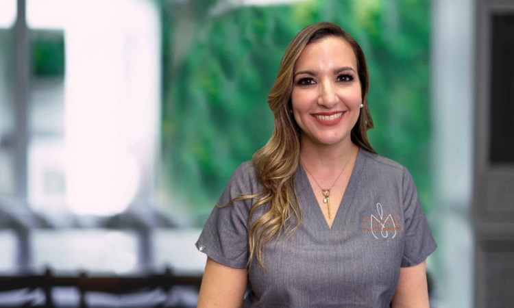 PURE Plastic Surgery de Miami Da la Bienvenida a una Nueva Cirujana Plástica
