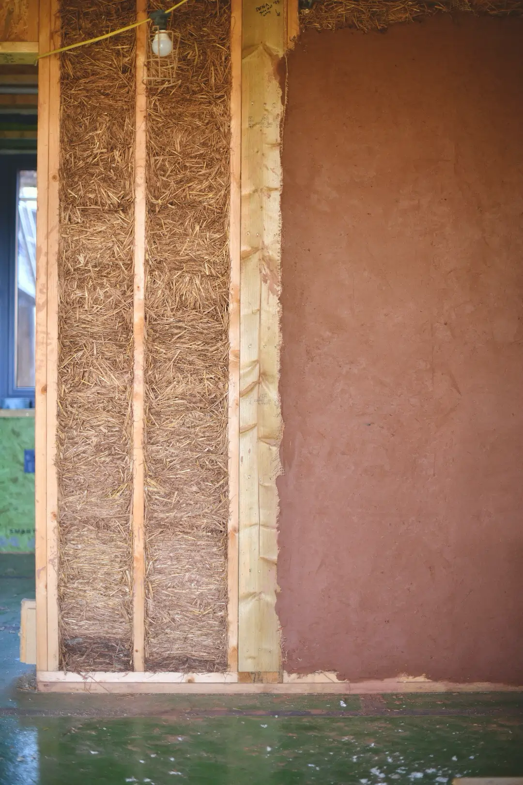 Passivhaus building using straws and tector moisture monitoring