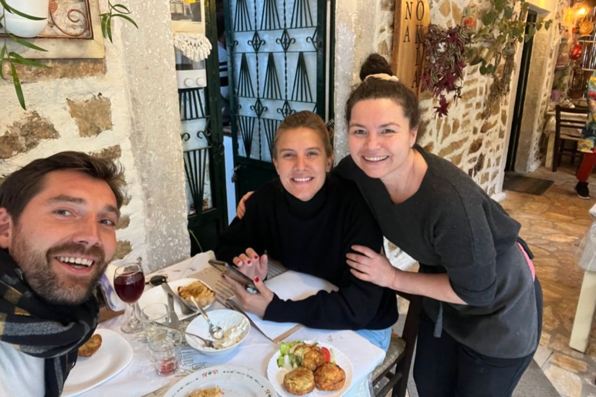 Taverne traditionnelle Evdokia dans le village d’Old Perithia à Corfou
