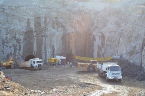 Pedra Branca inicia os trabalhos na trifurcação da PCH Cavernoso II em 2011