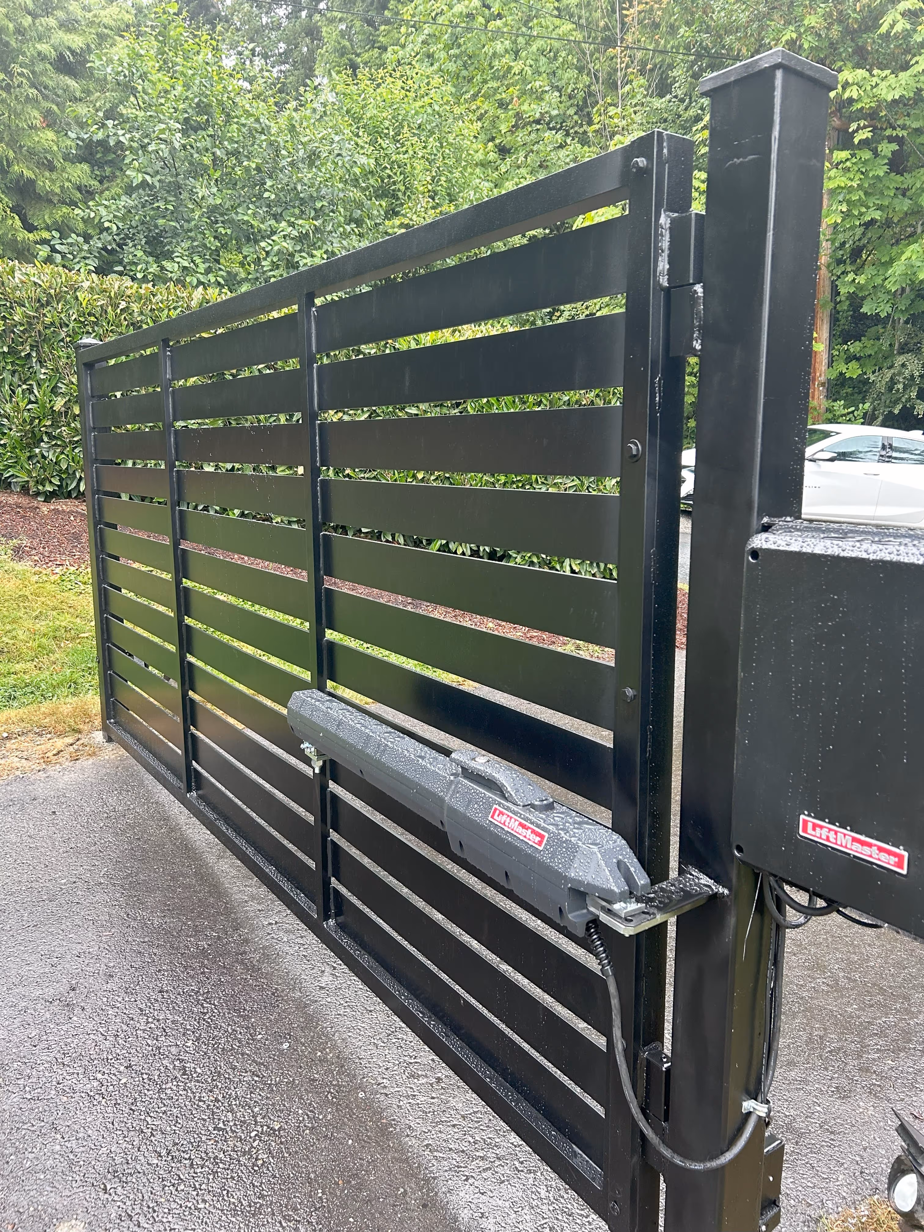 beautiful Swing Aluminum boards powder coated Driveway Gate in Bellevue, WA-min