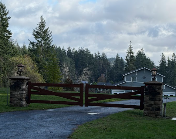 What Are the Most Common Problems With Outdoor Gates and How to Fix Them
