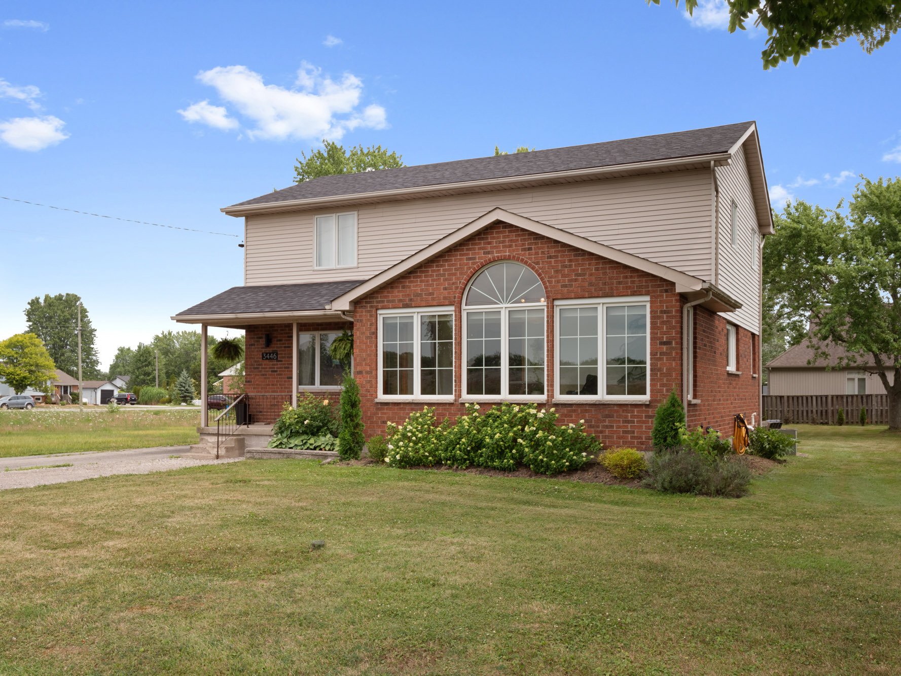 Feature Property image