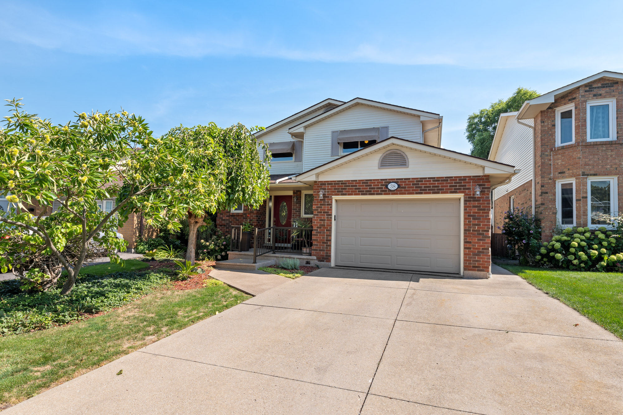 Feature Property image