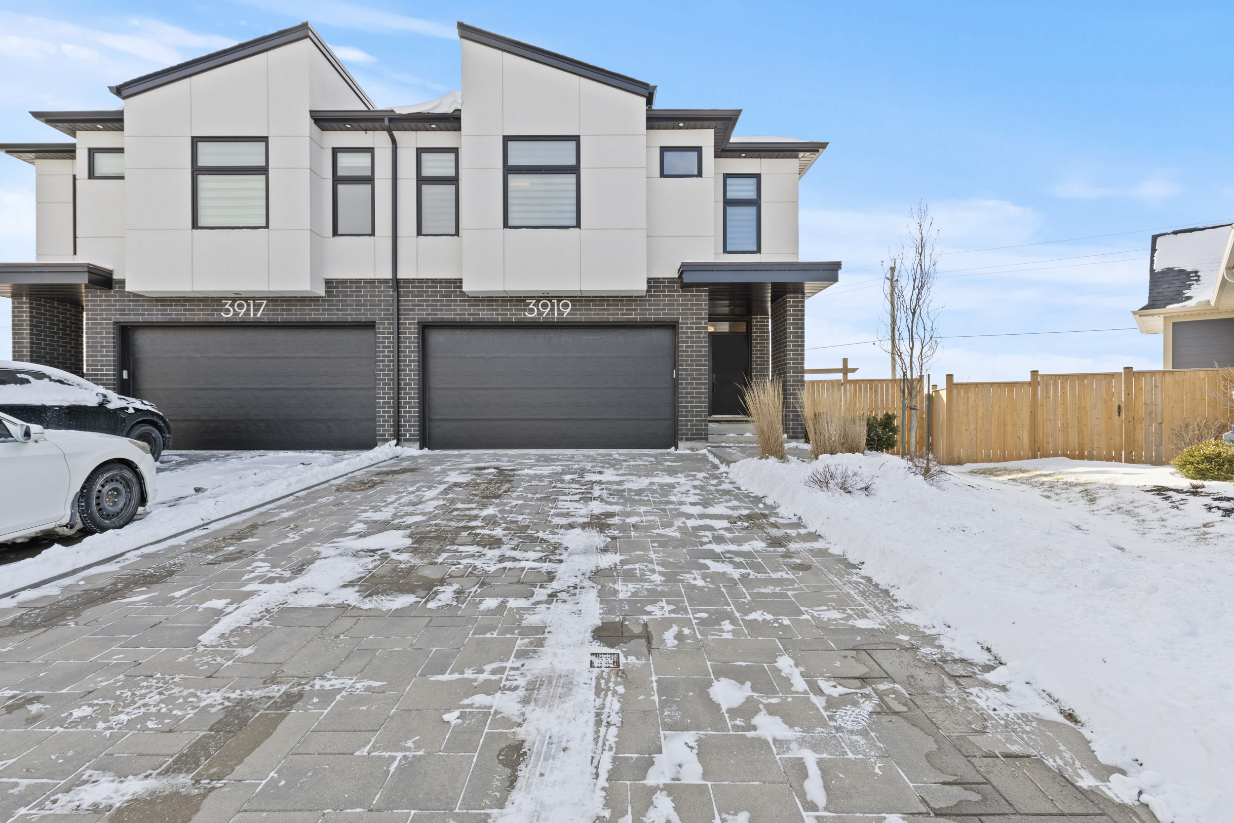 Feature Property image