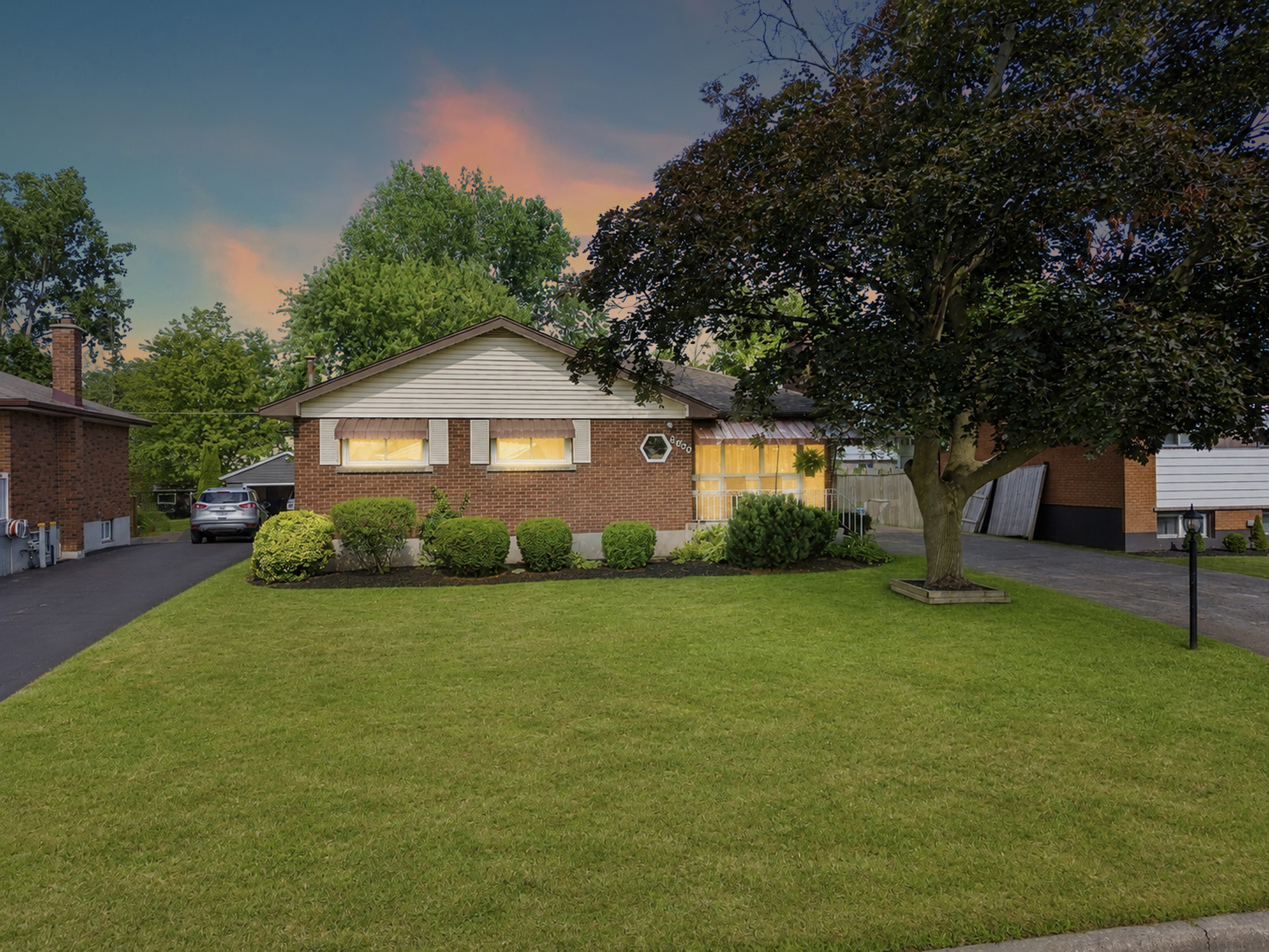 Feature Property image
