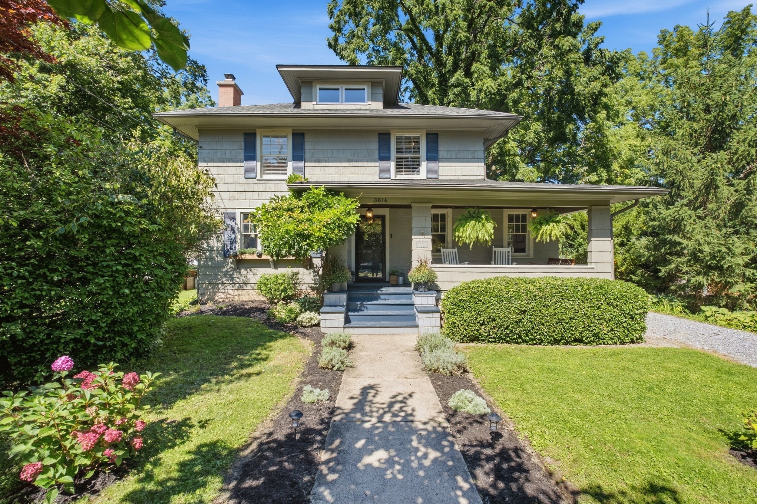 Feature Property image