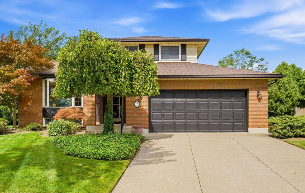 Feature Property image
