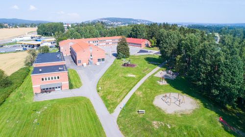Sten-Tærud skole
