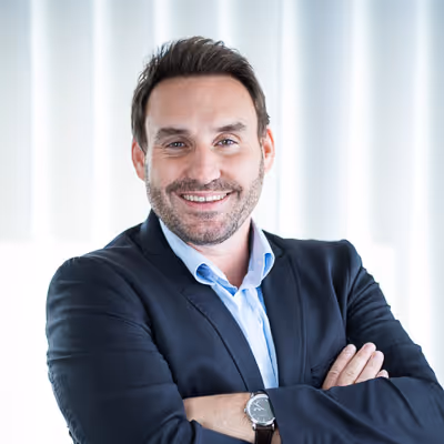 Portraitfoto von Stefan Lenhart