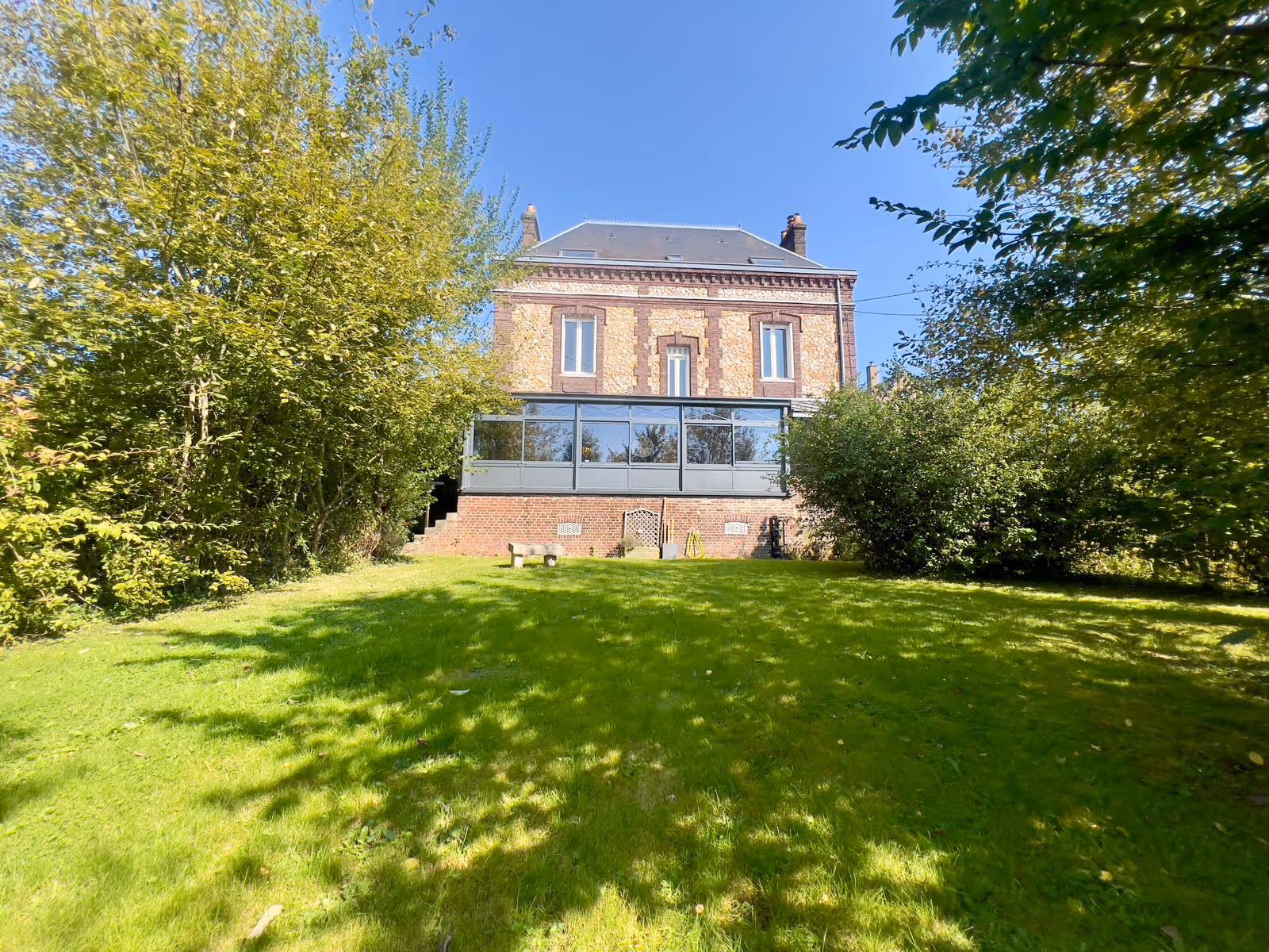 Villa contemporaine — Quincampoix