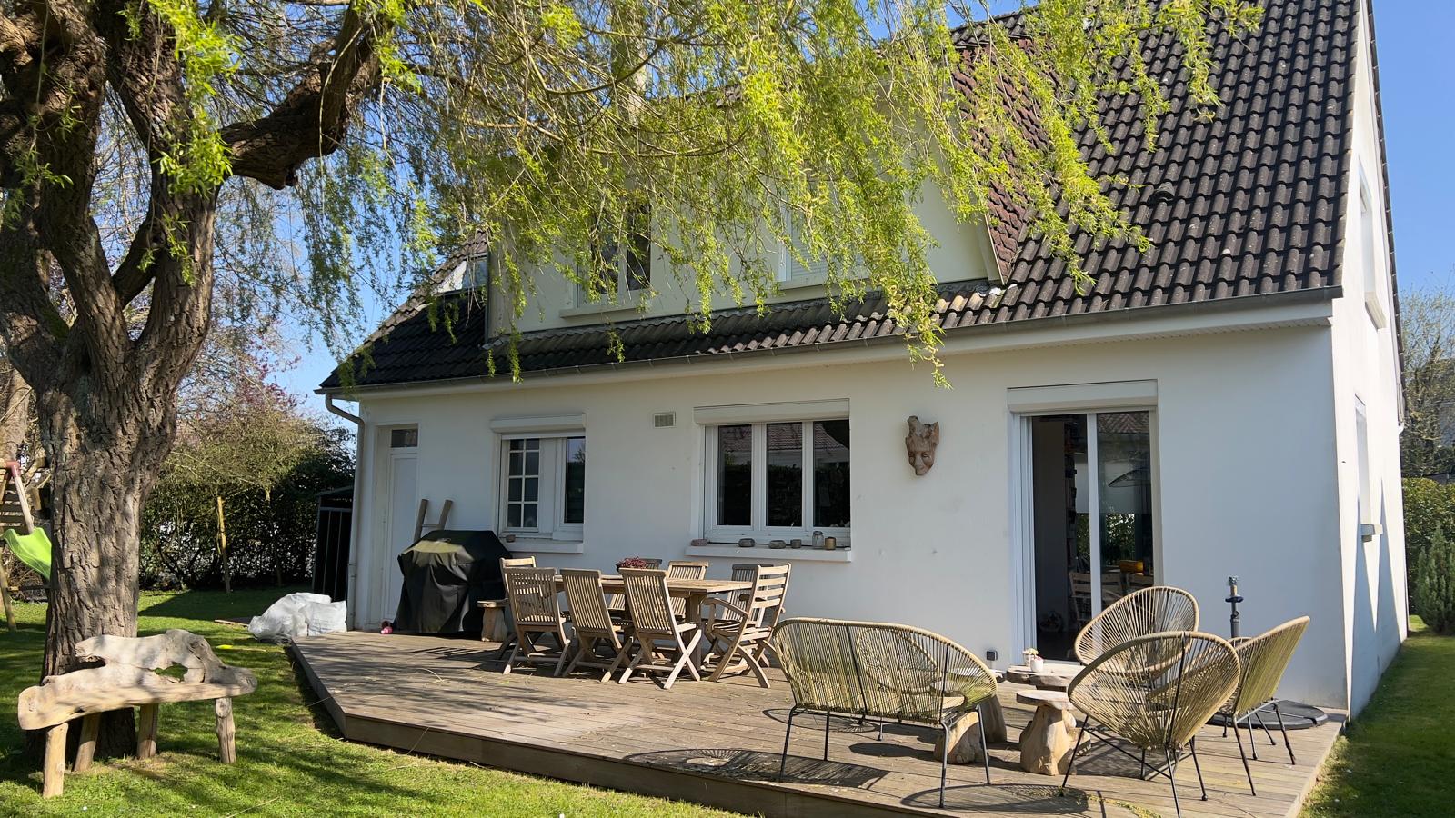 Feature Property image