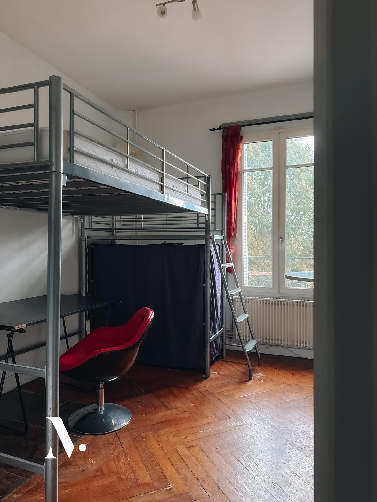 Feature Property image