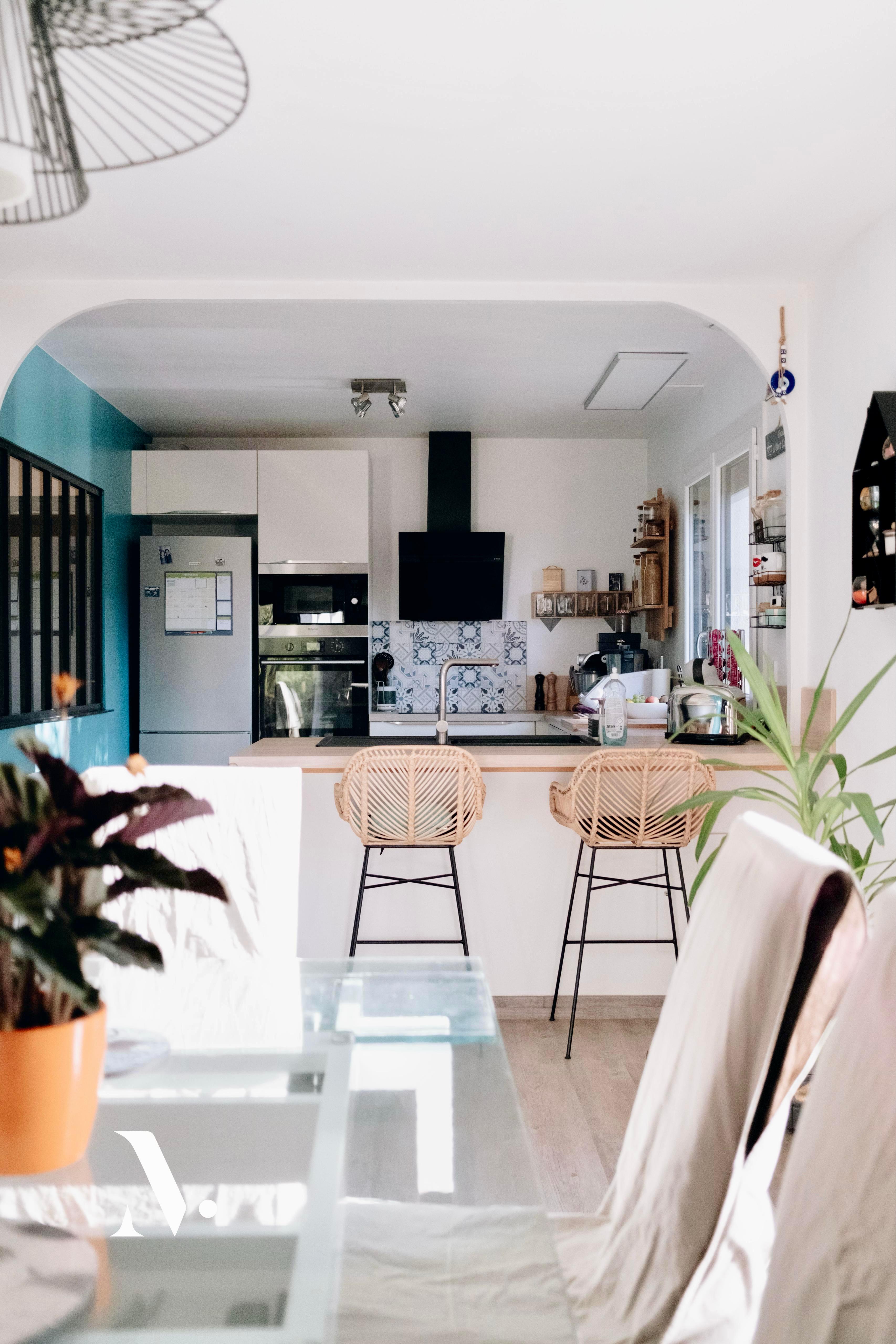 Feature Property image