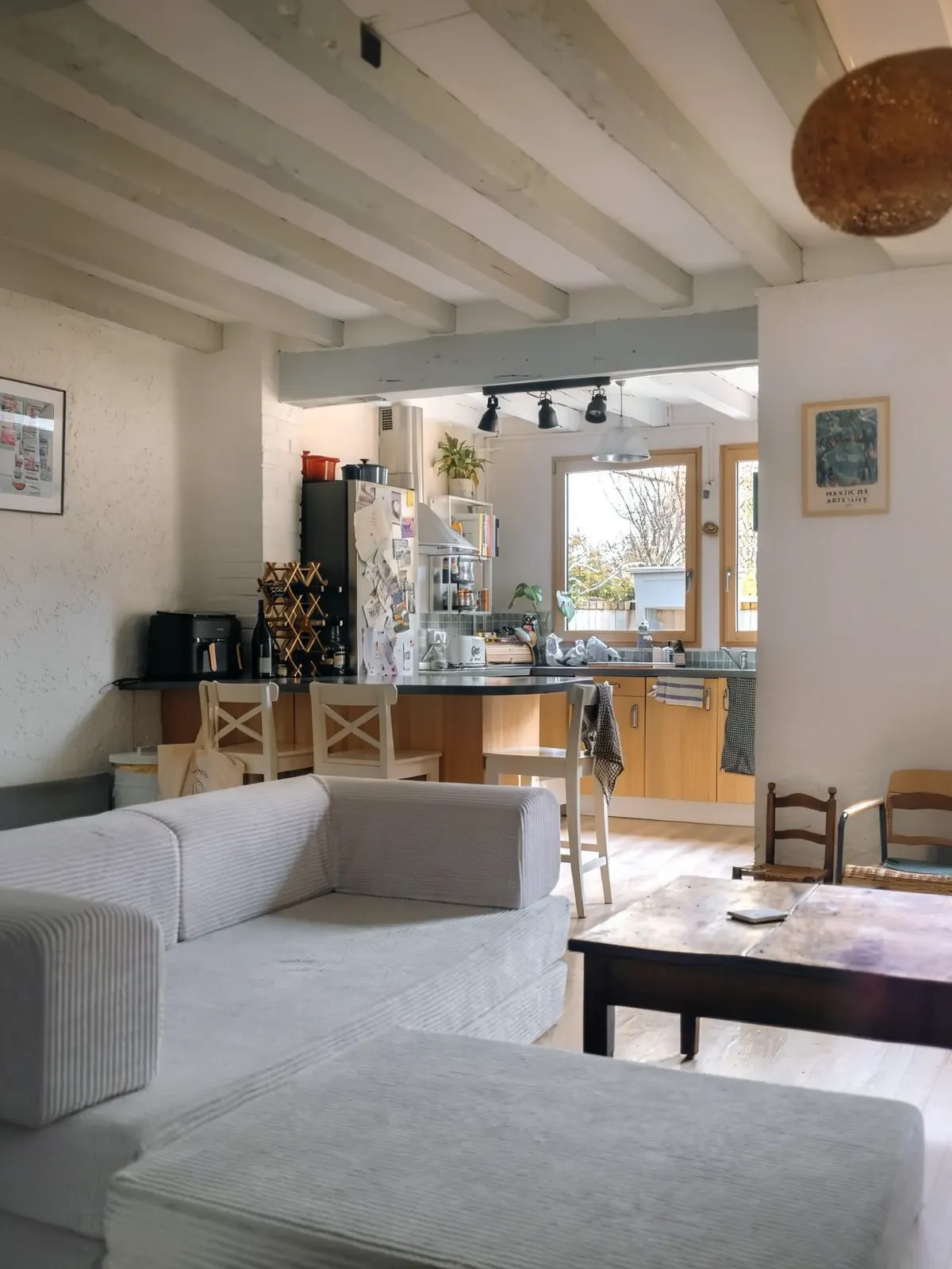 Feature Property image