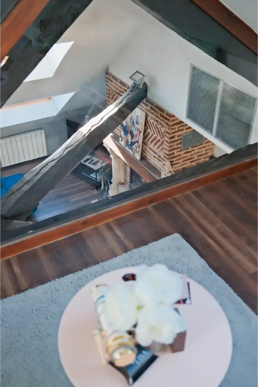 Feature Property image