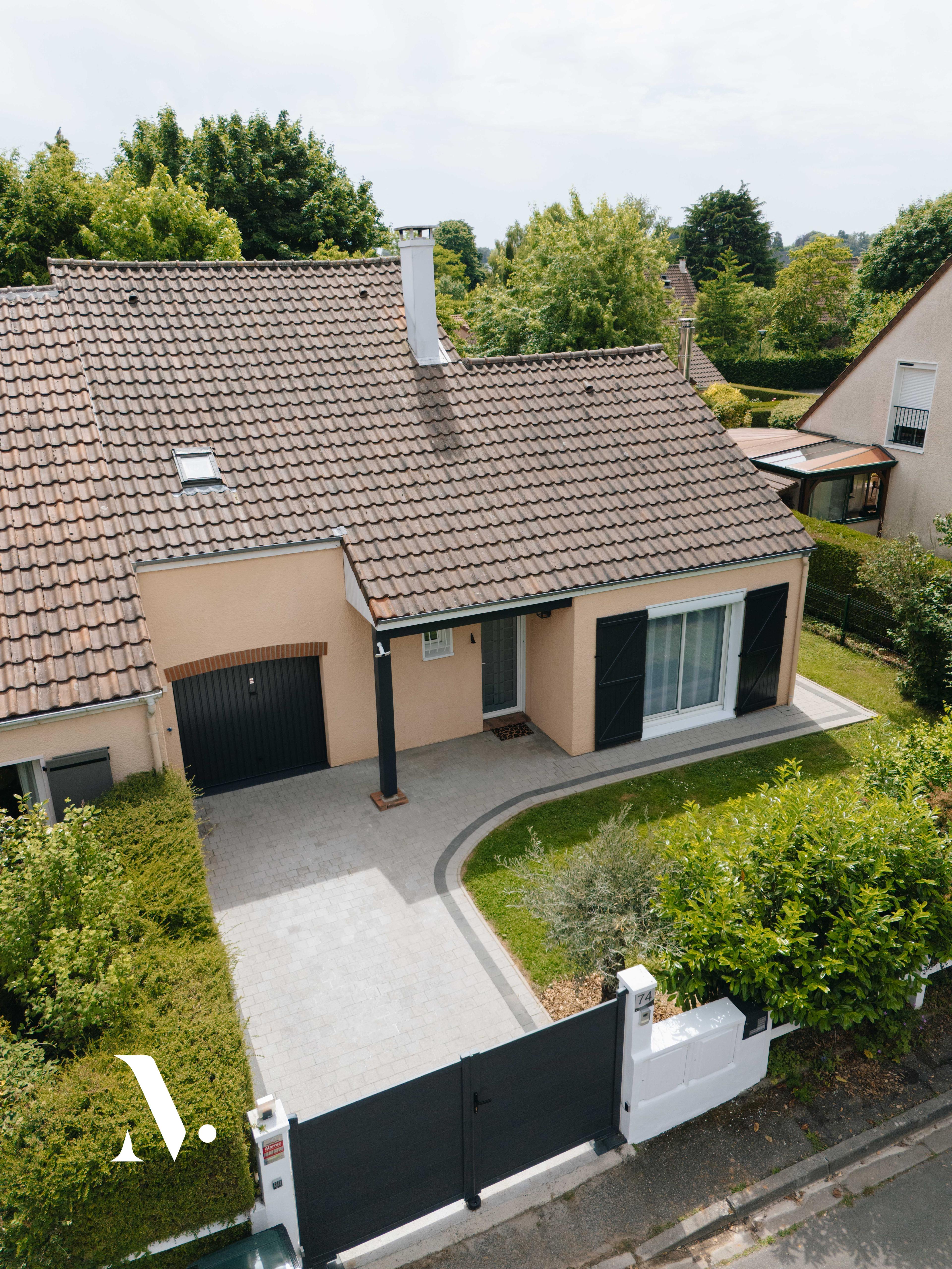 Jolie maison familiale avec garage et jardin