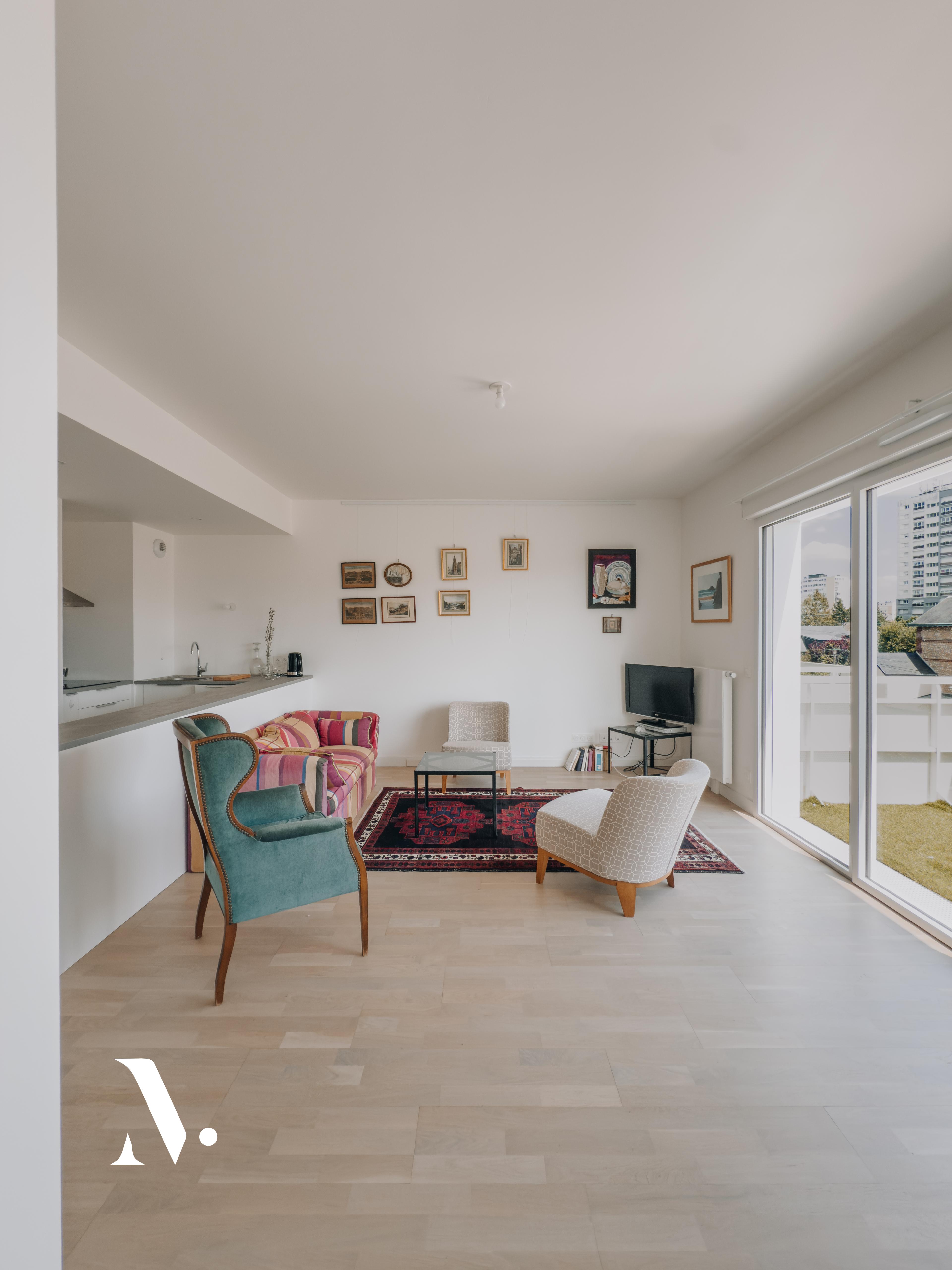 Appartement 2 pièces 62m2 avec balcon et parking